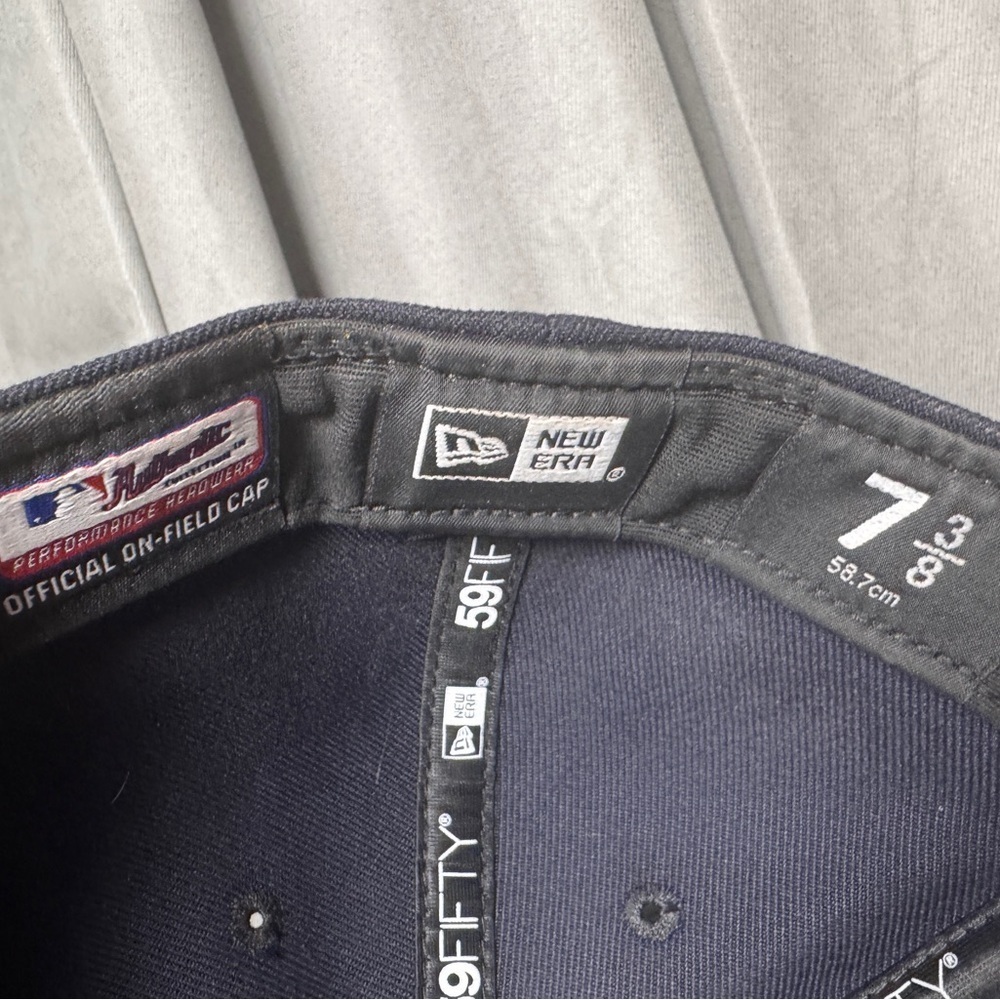 MLB Boston Red Sox NEW ERA Official On Field 59FIFTY Fitted Hap Cap 7 3/8 #5 - Picture 7 of 8